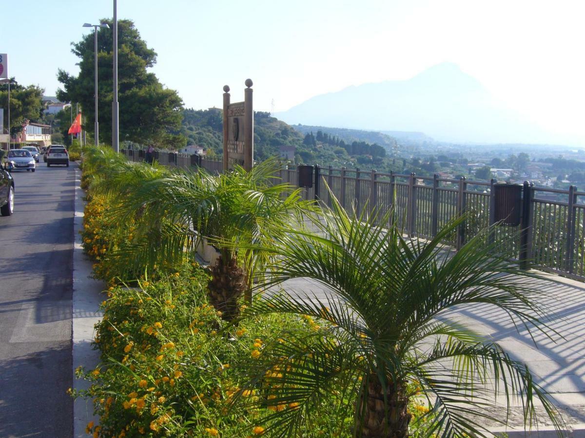 Hotel Casaleo Campofelice Di Roccella Zewnętrze zdjęcie